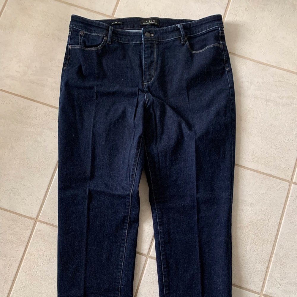 Talbots Five Pocket, Slim Ankle, Mid rise Dark Wash Jeans Size 16
